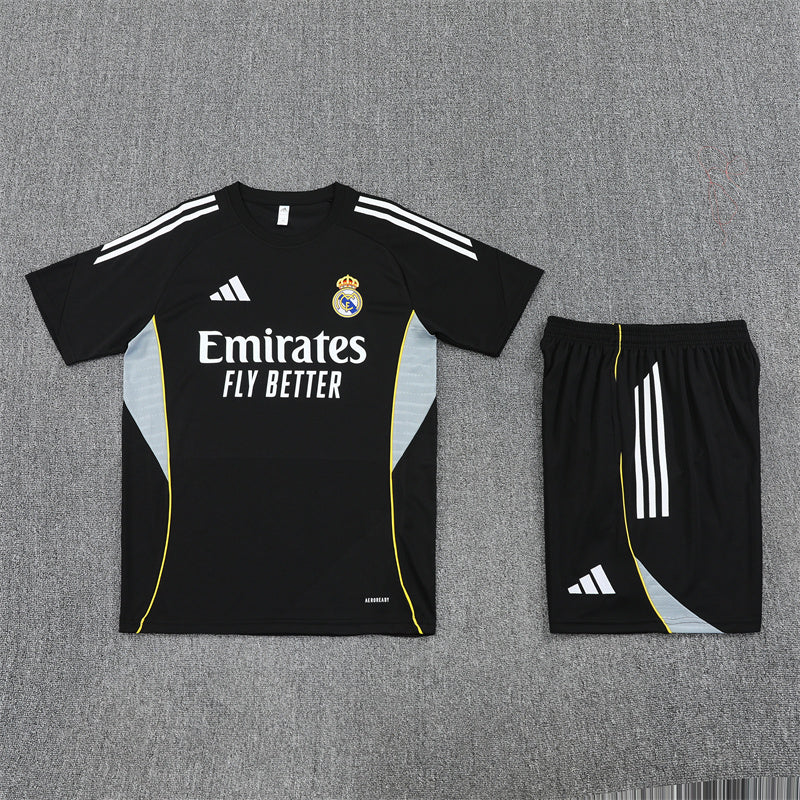 Camiseta y Pantalones Cortos Niños Real Madrid 25/26