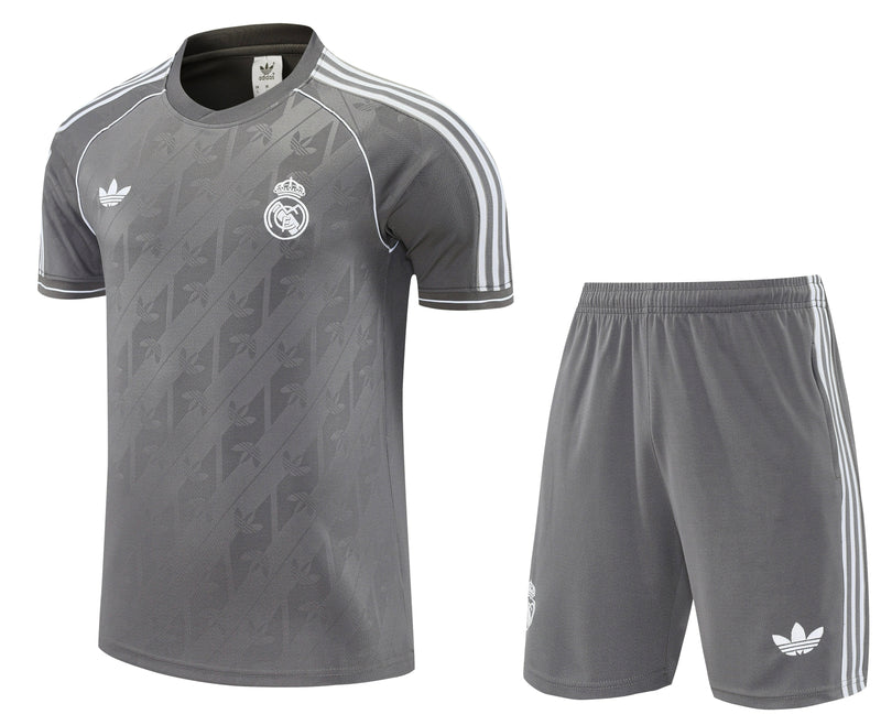 Camiseta y Pantalón corto Entrenamiento Real Madrid 25/26
