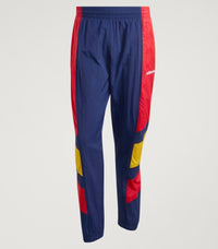 Chaqueta y pantalón impermeables España EQT 2026
