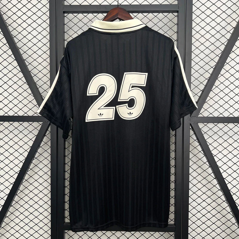 Camiseta Oasis x Adidas 2025