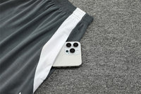 Camiseta y Pantalones Cortos para Niño Manchester United 24/25