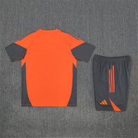 Camiseta y Pantalón entrenamiento Bayern 25/26