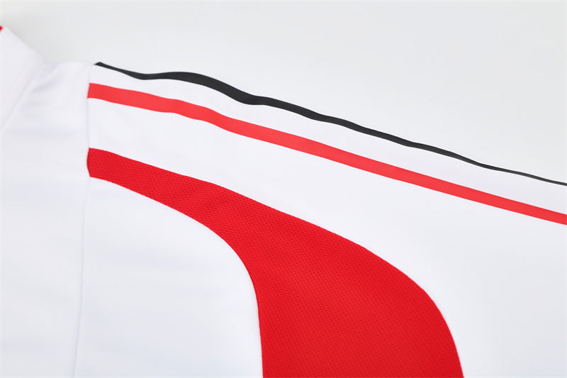 Camiseta de entrenamiento retro de manga larga del Milan 04/05