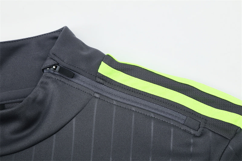 Camiseta de entrenamiento retro de manga larga del Real Madrid 15/16