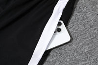 Camiseta y pantalón Manchester United 25/26