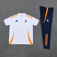 Camiseta y pantalón Real Madrid 25/26