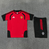 Camiseta y Pantalones Cortos para Niño Manchester United 26/27
