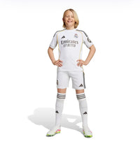 Camiseta y Pantalones Cortos Niños Real Madrid Home 25/26 - Con Medias
