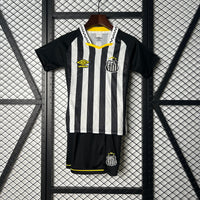 Camiseta y Pantalon Corto Niño Santos Away 25/26