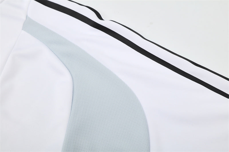 Camiseta de entrenamiento retro de manga larga del Real Madrid 04/05