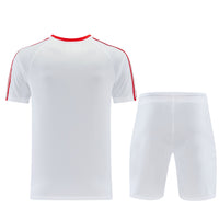 Camiseta y Pantalón entrenamiento Liverpool 25/26