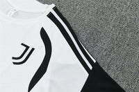 Camisa y Pantalones Cortos para Niños Juventus 26/27