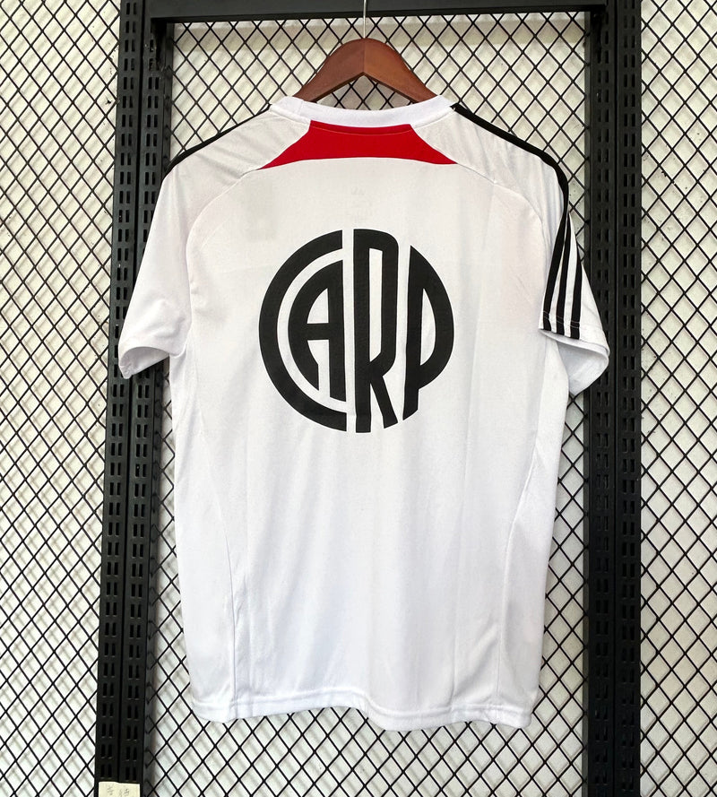 Camiseta River Plate pre-entrenamiento 25/26