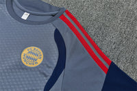 Camisa e Pantalones Cortos para Niño Bayern 26/27