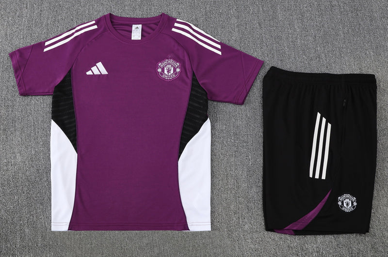 Camiseta y Pantalón entrenamiento Manchester United 25/26